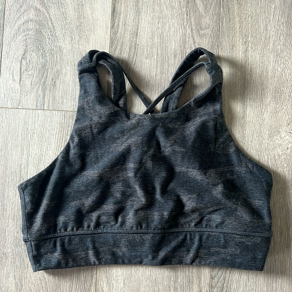 Vuori Elevation Bra in Black Camo